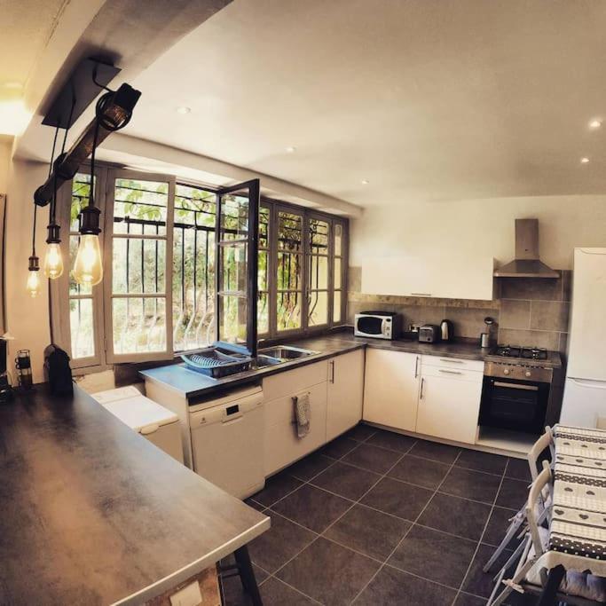 Charmant Rez De Villa Climatise Renove, 90M2 Avec Parking Cassis Exterior foto